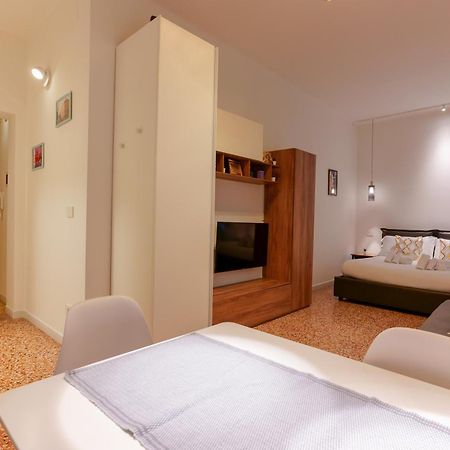 M&M Apartment ボローニャ エクステリア 写真